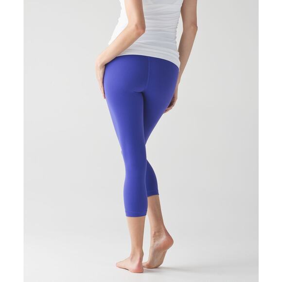 Lululemon Wunder Under Crop (Hi-Rise) 21" Luxtreme Size 4 Purple - Picture 1 of 8